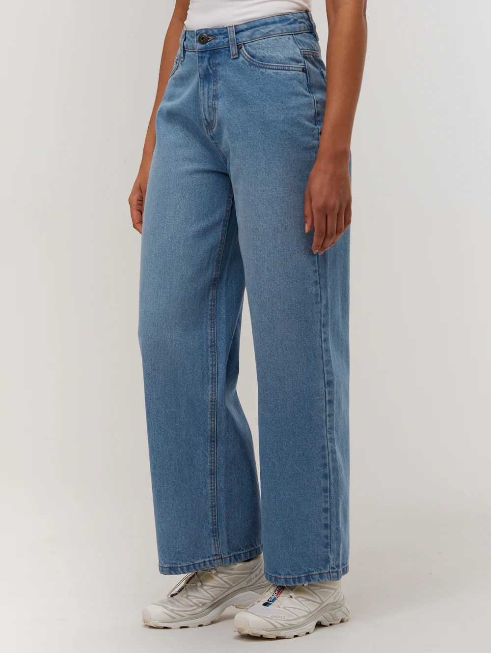 Maxina Wide Leg Jeans - Light Wash - Image 4